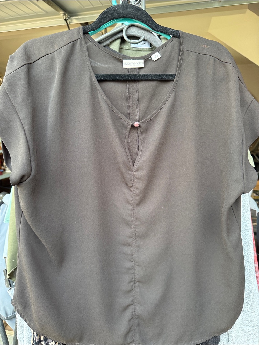 Lafayette 148 New York Taupe Short-Sleeve V-Neck Blouse with Keyhole